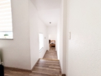 Diele von Zimmer I zum Zimmer II - +Attraktives EFH mit Potenzial … Ideal für Familien, Generationen oder individuelle Wohnkonzepte+