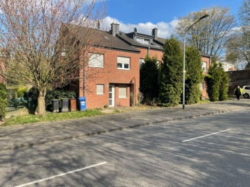 Kapitalanlage mit Zukunft – Junge Einfamilienhäuser in Mönchengladbach, 41069 Mönchengladbach, Mehrfamilienhaus