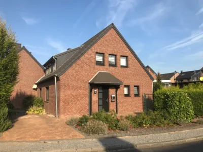 EFH mit ca.130m² Wfl., komplett modernisiert in bevorzugter Lage von MG-Rheindahlen, 41179 Mönchengladbach / Mönchengladbach-Rheindahlen, Einfamilienhaus
