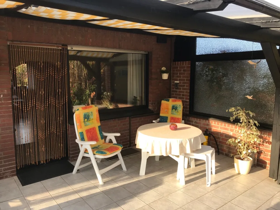überdachte Terrasse