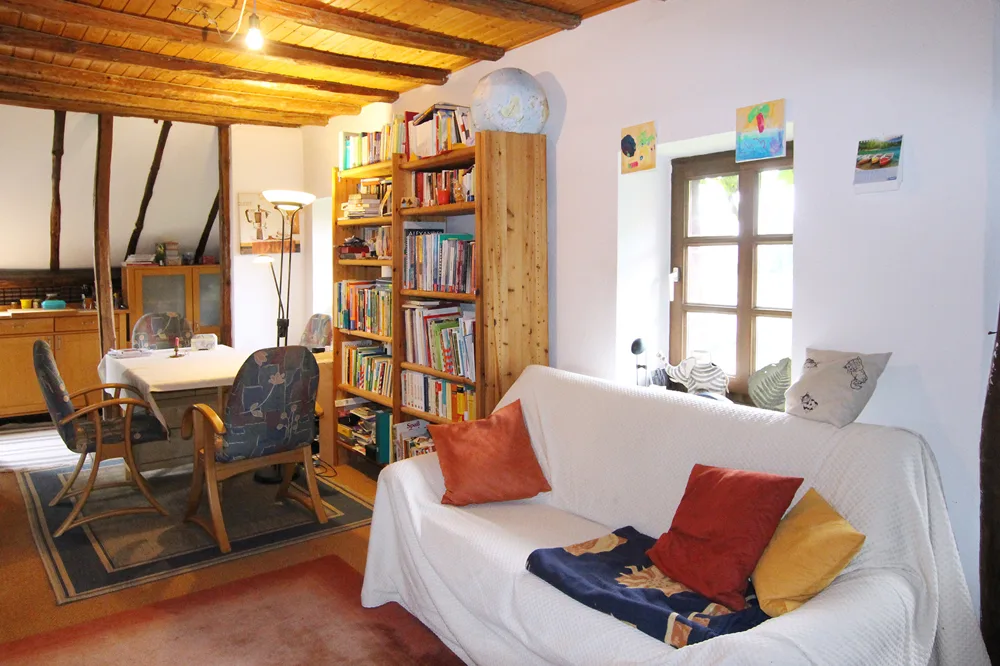 Essbereich mit Blick in die Küche - Wohnung 1