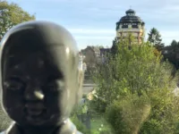 Auch beim Aufwachen: Blick zum Wasserturm!