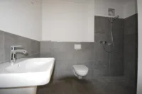 Etagenwohnung Bad