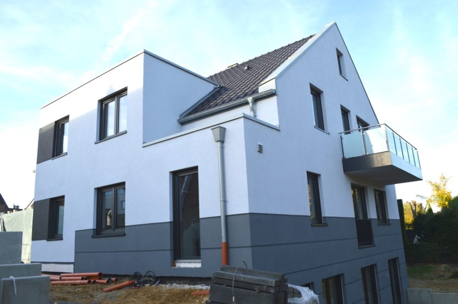 Exklusive Neubauwohnung mit Dachterrasse und Balkon in bevorzugter Lage von Otzenrath! - Außenansicht