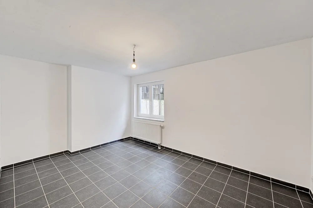 18 / UG Zimmer-3